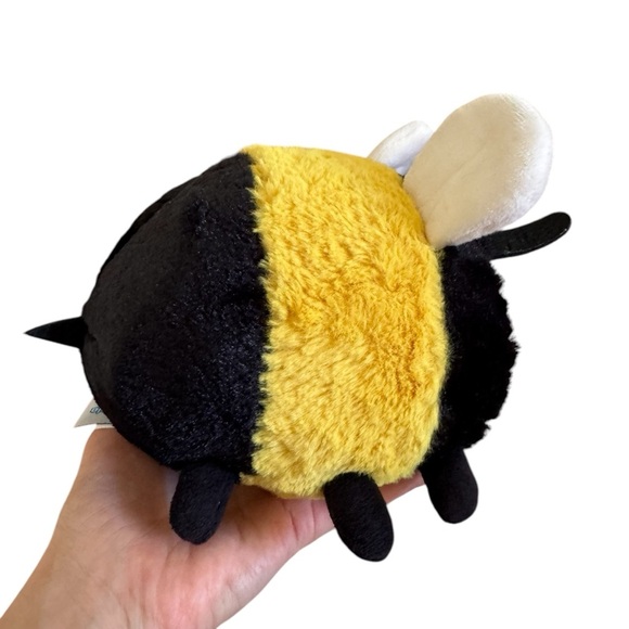 Squishable Snugglemi Snackers Fuzzy Bumblebee Soft Toy - Picture 4 of 4
